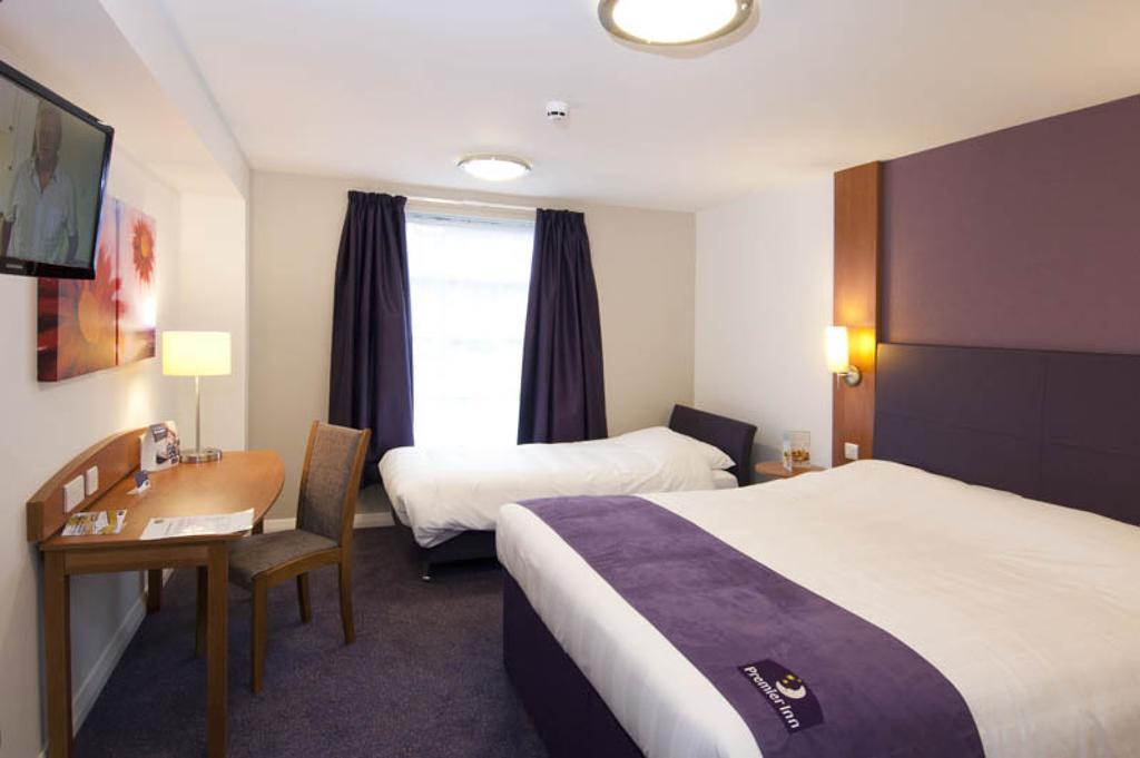 Premier Inn Newcastle Airport South Woolsington الغرفة الصورة